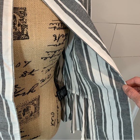 a. moon Gray & White Striped Bell Sleeve Open Front Cotton Blazer Jacket - Picture 4 of 7